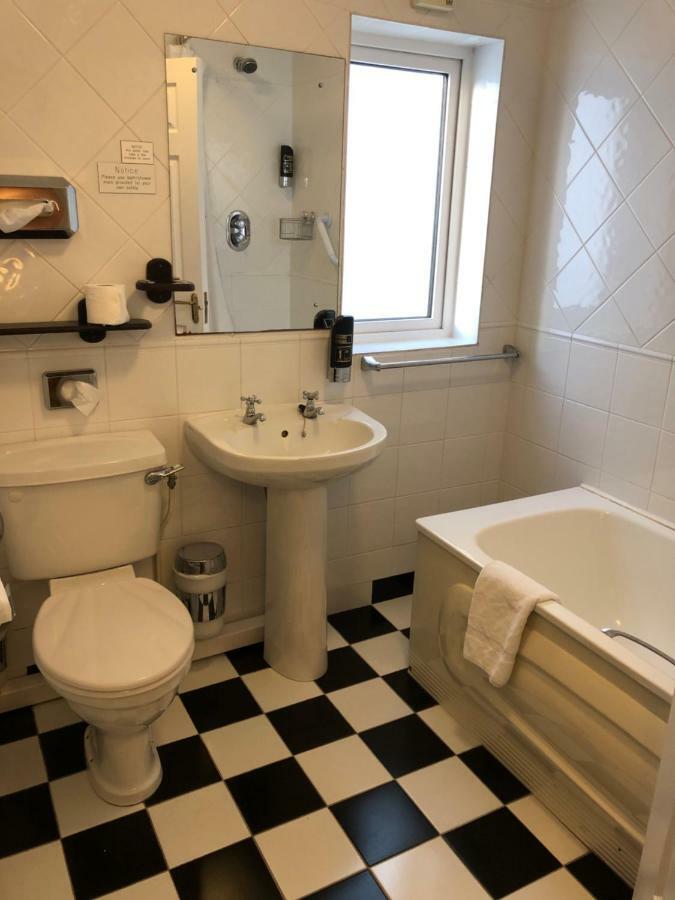 Amber Hill Bed and Breakfast Galway Buitenkant foto
