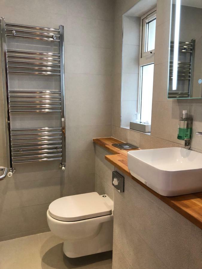 Amber Hill Bed and Breakfast Galway Buitenkant foto